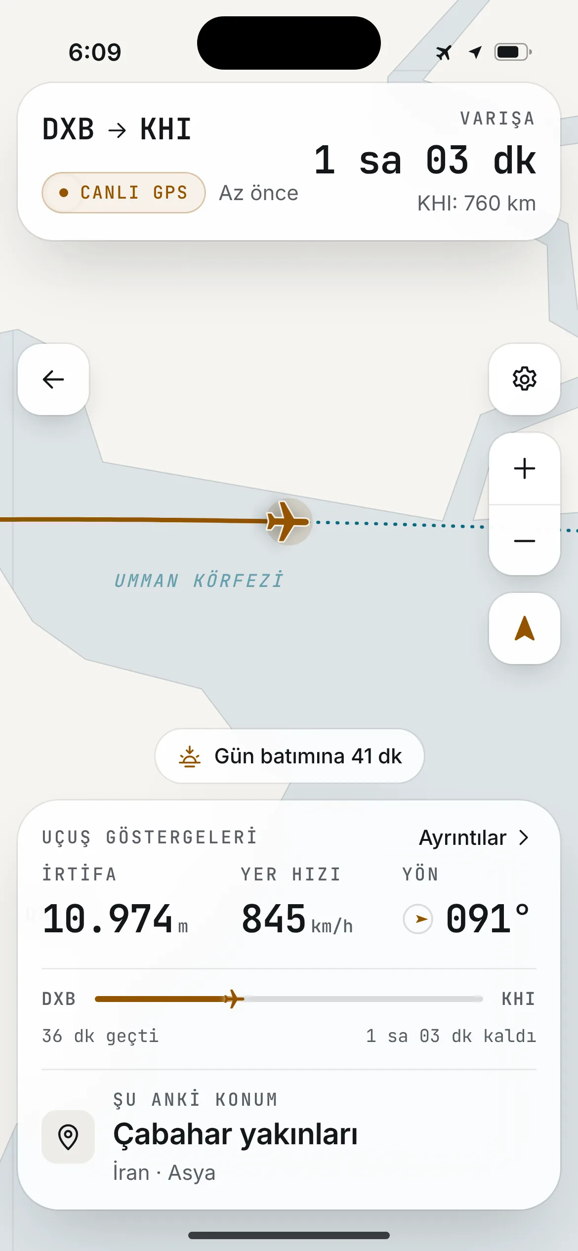 Gündüz modunda SkyDot canlı haritası: Umman Körfezi üzerinde rota ve şu anki konum kartı.
